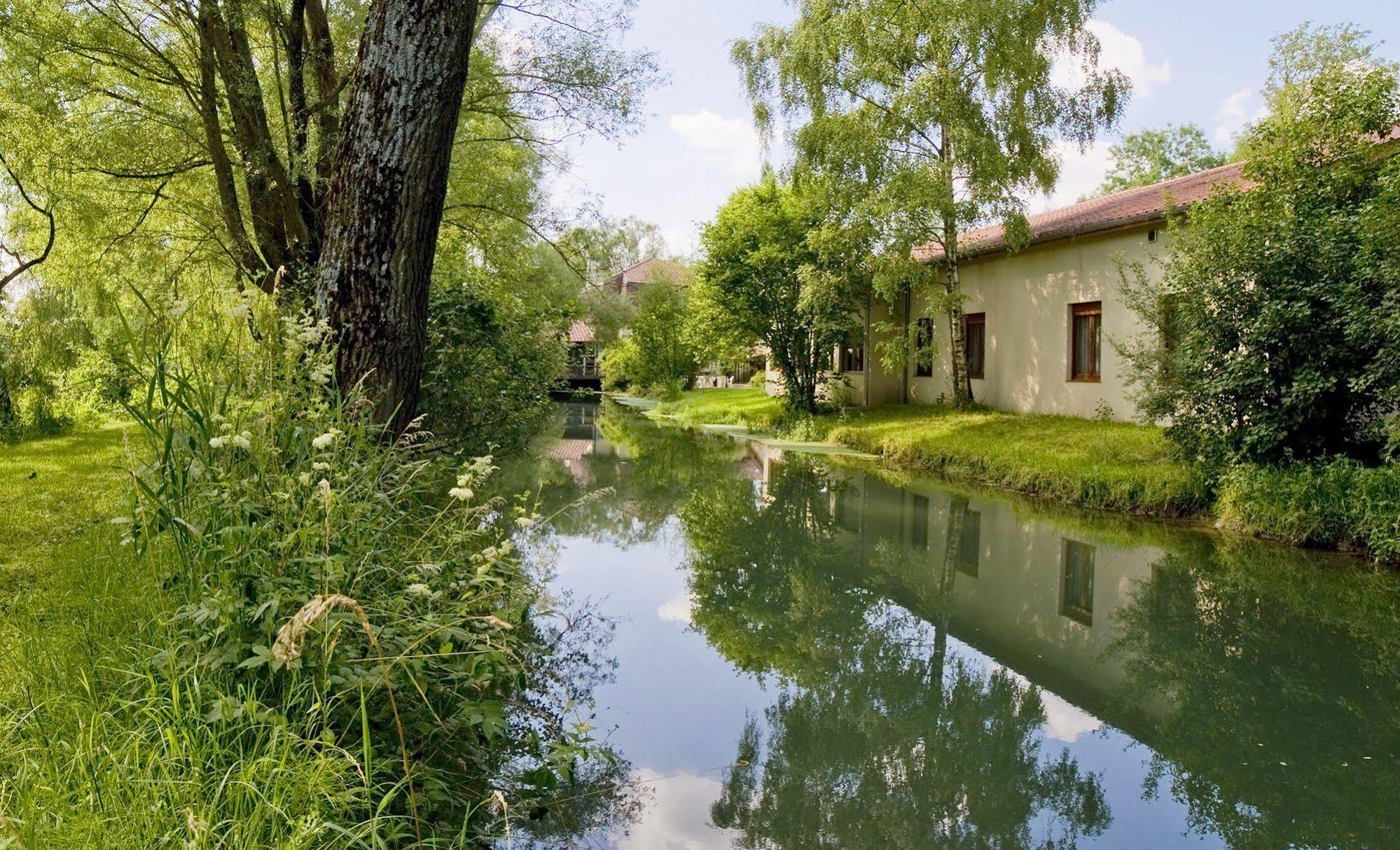 Logis Le Chantoiseau Hotel Chaumont-sur-Aire